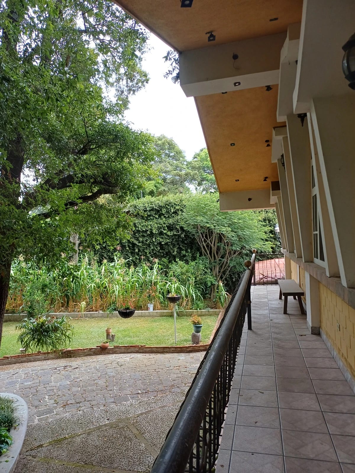 Para Eventos Amplia Casa en Alquiler en el KM. 19.5 a San Lucas — Casa en Alquiler en Zona 1 Mixco, Guatemala, Ciudad — foto 15 de 17