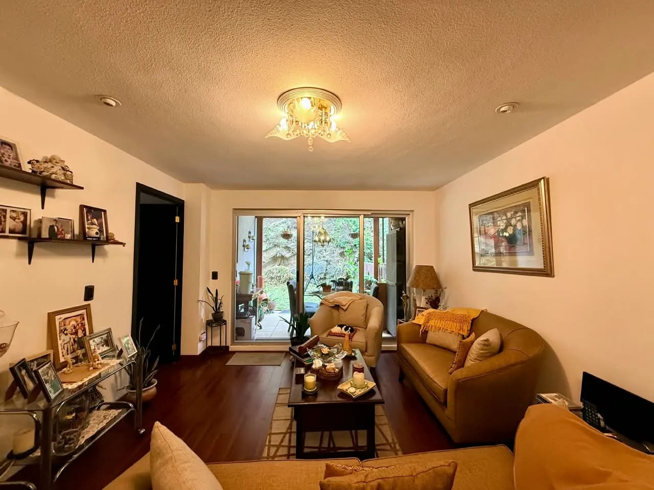 Apartamento con Jardín en Venta en Bosques de Euskadi Zona 16 — Apartamento en Venta en Bosques de Euskadi, Zona 16, Guatemala, Ciudad — foto 4 de 17
