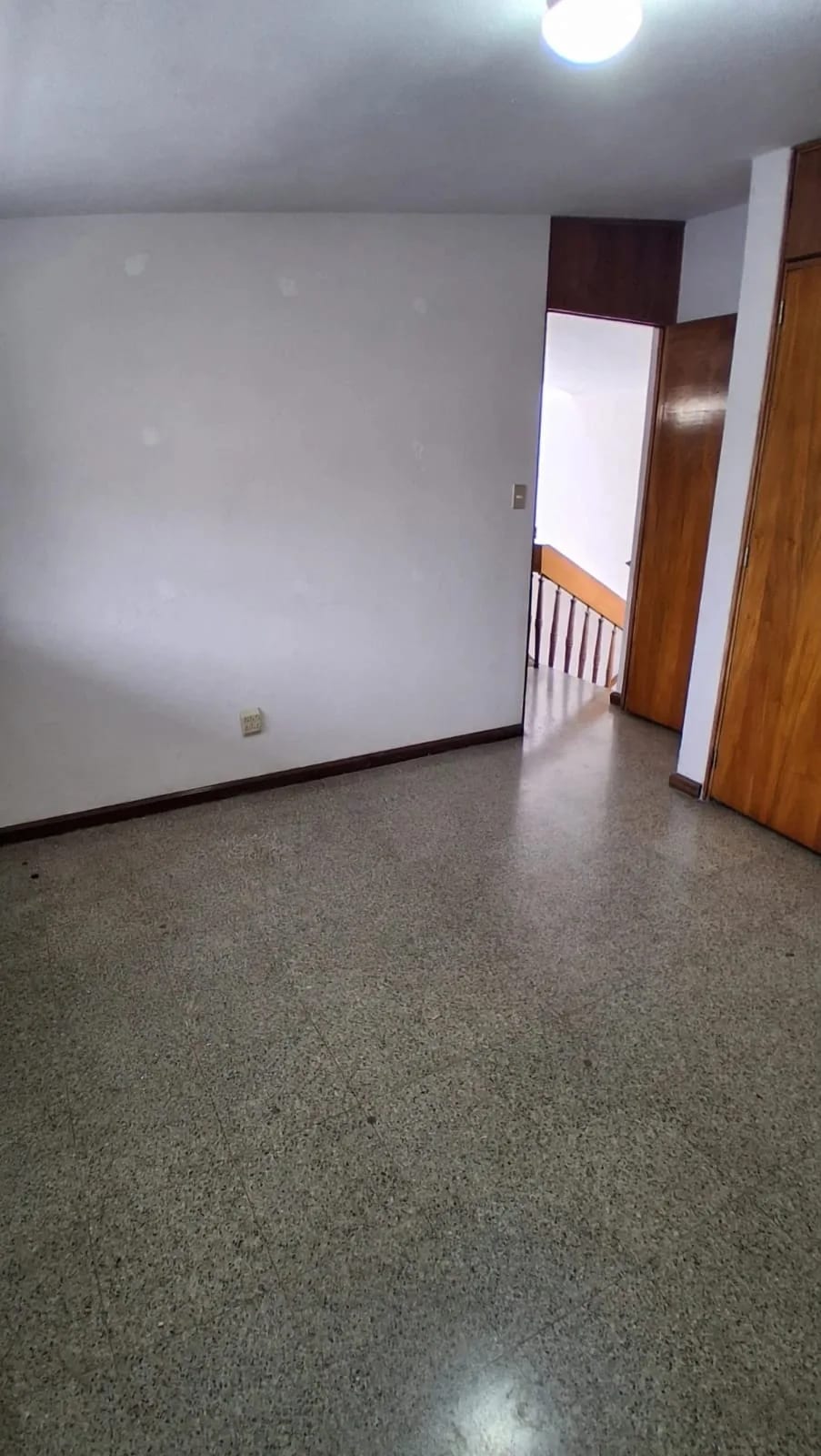 Casa en Renta Zona 10 Colonia Oakland Área: 360 Mts² para Oficinas — Casa en Alquiler en Oakland I, Zona 10, Guatemala, Ciudad — foto 9 de 17