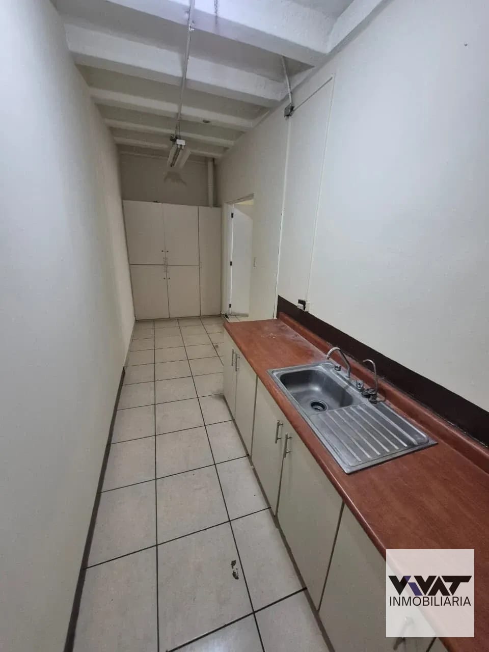 Ofibodega en Renta en San Sebastian, El Naranjo , zona 4 de Mixco — Bodega / Ofibodega en Alquiler en Condado Naranjo, Zona 4 Mixco, Guatemala, Ciudad — foto 9 de 11