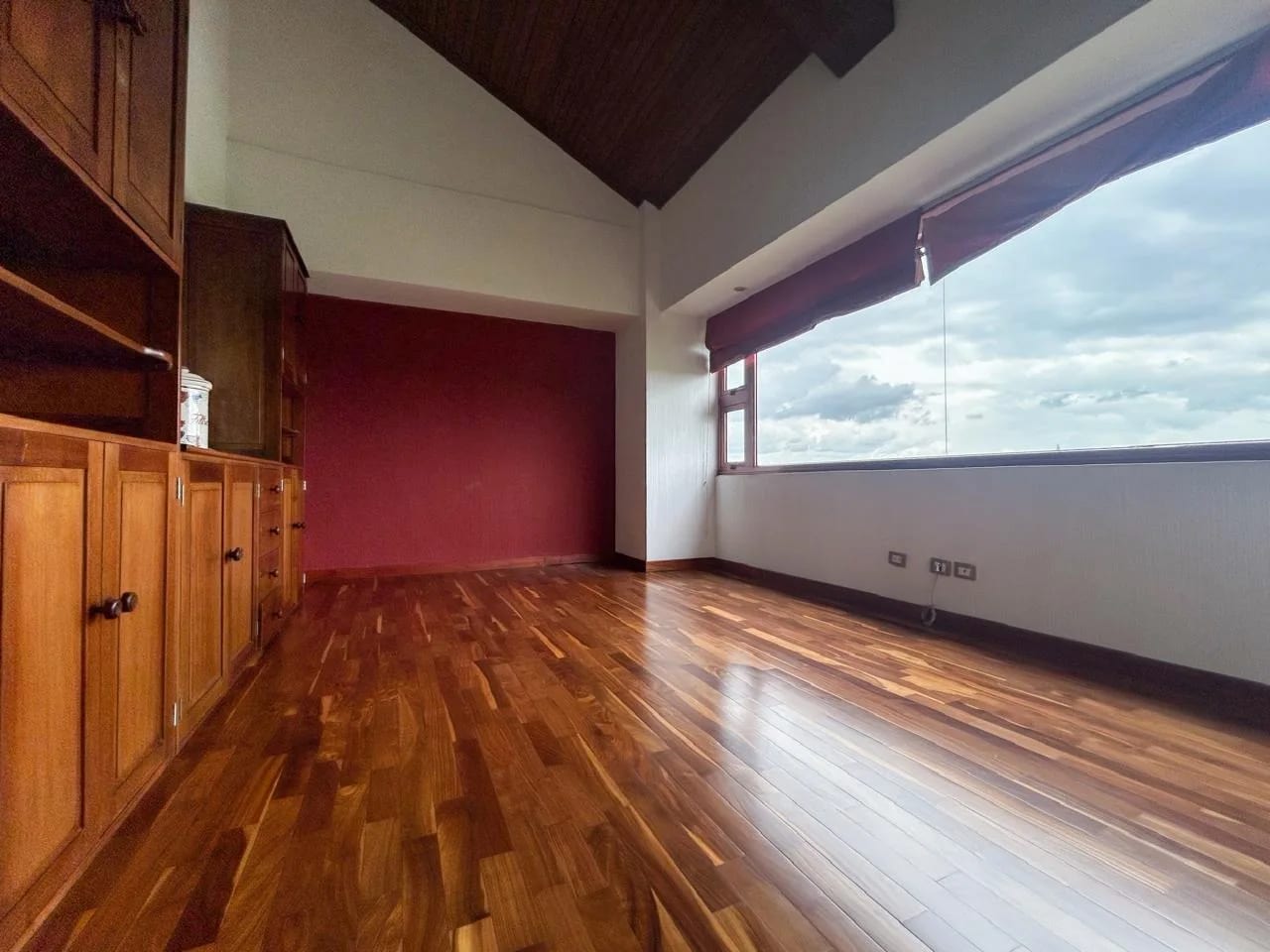 Lindo Penthouse en Venta Zona 15, Vista Hermosa 1 — Apartamento en Venta en Zona 15, Guatemala, Ciudad — foto 14 de 16