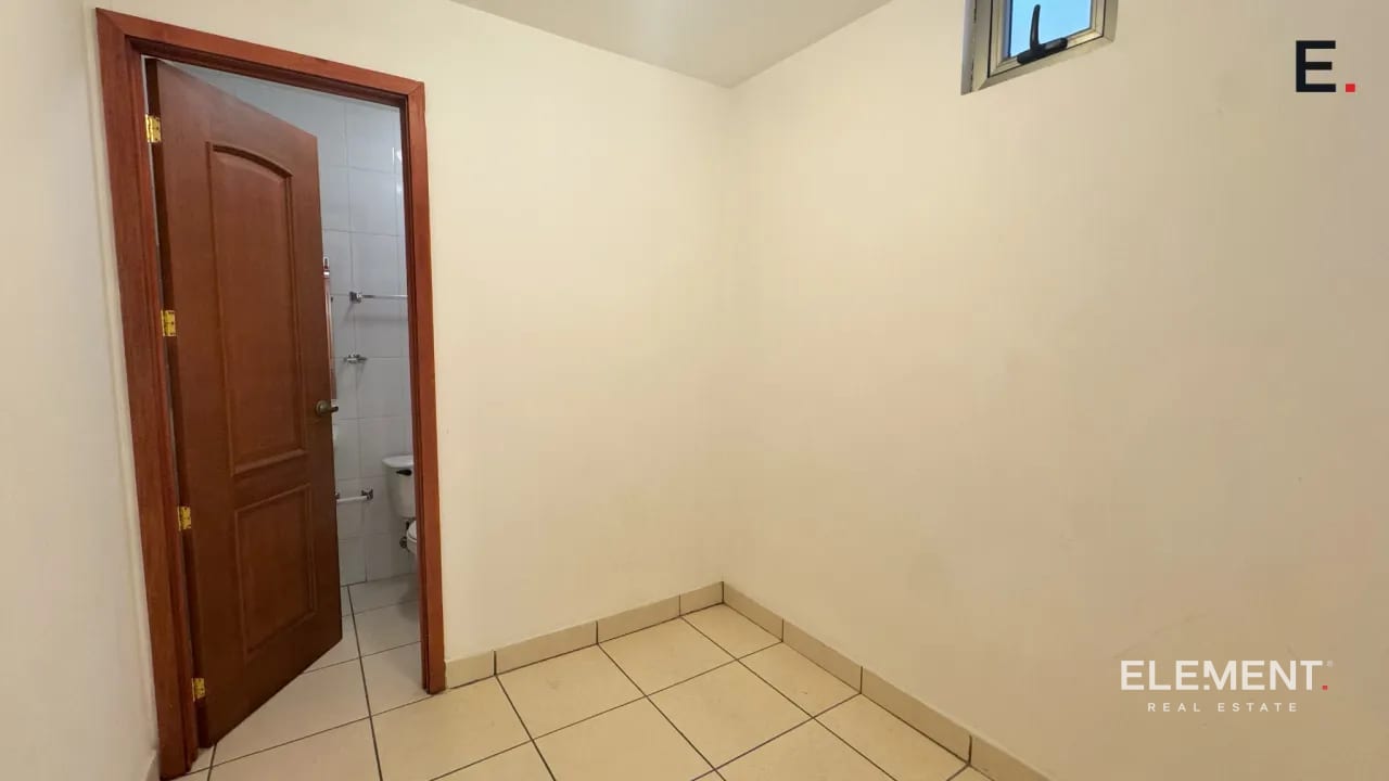 Apartamento amueblado en renta - Jardines de Acueducto Zona 10 — Apartamento en Alquiler en Jardines del Acueducto, Zona 10, Guatemala, Ciudad — foto 3 de 9