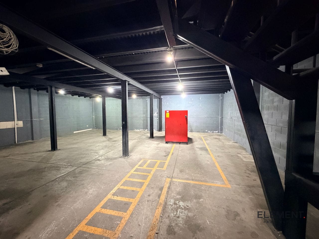 Ofibodega en venta a metros de Calz. Roosevelt dentro de garita — Bodega / Ofibodega en Venta en Zona 3 Mixco, Guatemala, Ciudad — foto 4 de 11