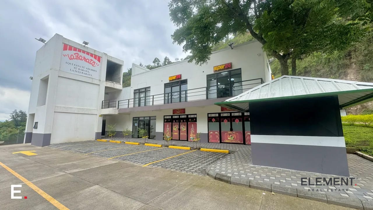 Locales en renta - Plaza Comercial Paseo Las Terrazas, San Cristóbal — Local en Alquiler en Zona 8 Mixco, Guatemala, Ciudad — foto 5 de 9