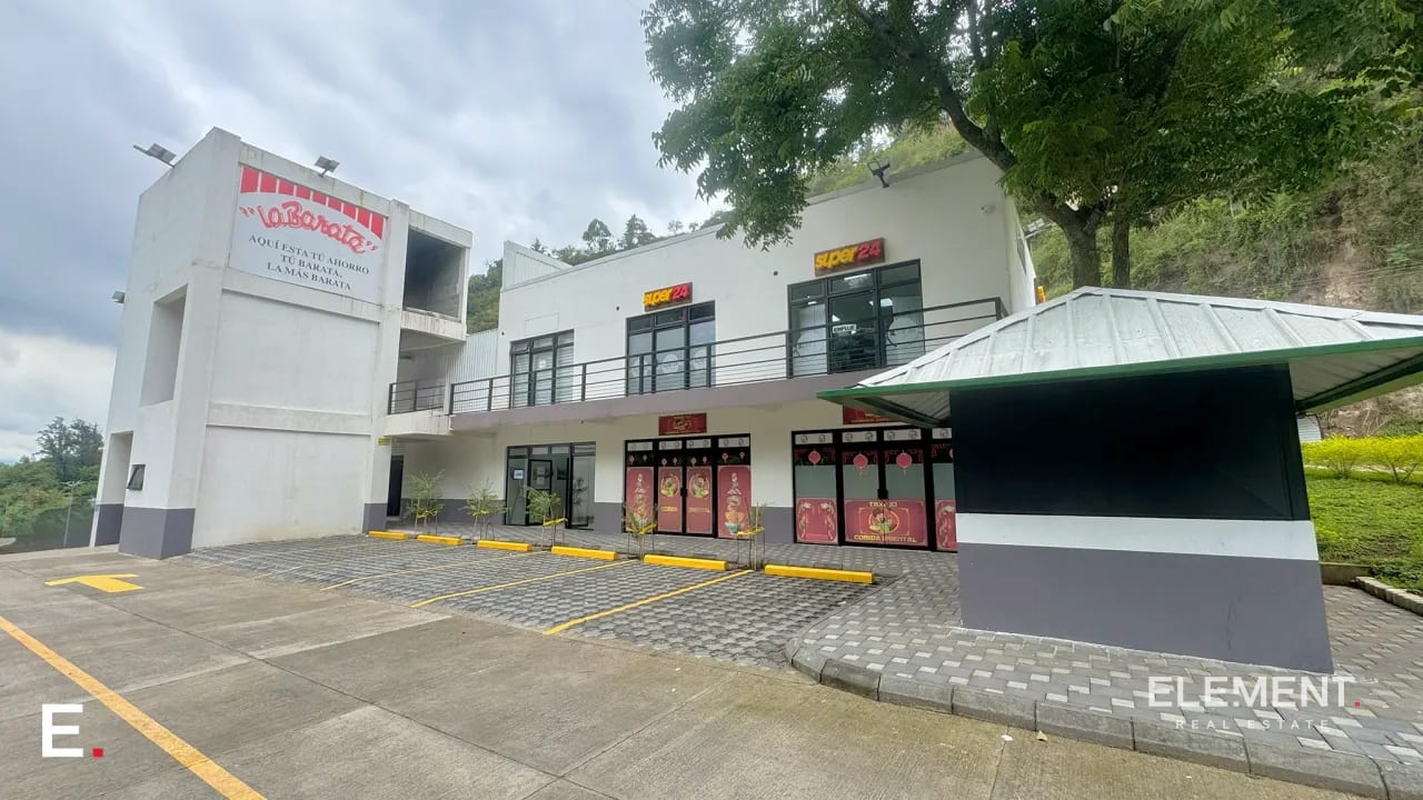 Locales en renta - Plaza Comercial Paseo Las Terrazas, San Cristóbal — Local en Alquiler en Zona 8 Mixco, Guatemala, Ciudad — foto 5 de 9