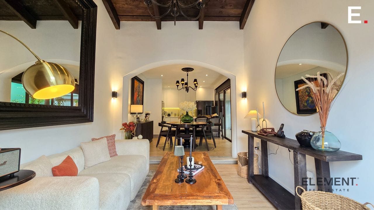 Casa en venta - Casa Liratha, Los Franciscanos, Antigua Guatemala — Casa en Venta en Antigua, Sacatepéquez — foto 1 de 17
