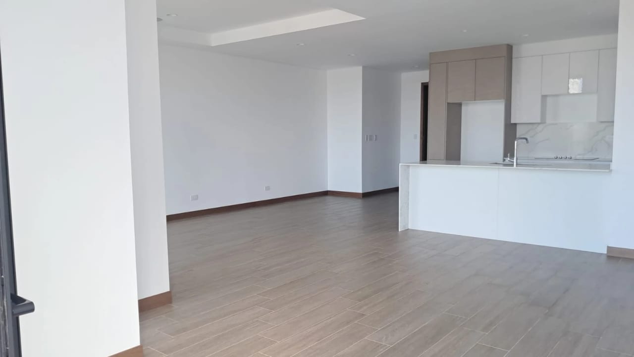 Ferre Diez, Apartamento en renta zona 10 — Apartamento en Alquiler en Ferré Diez, Zona 10, Guatemala, Ciudad — foto 3 de 13