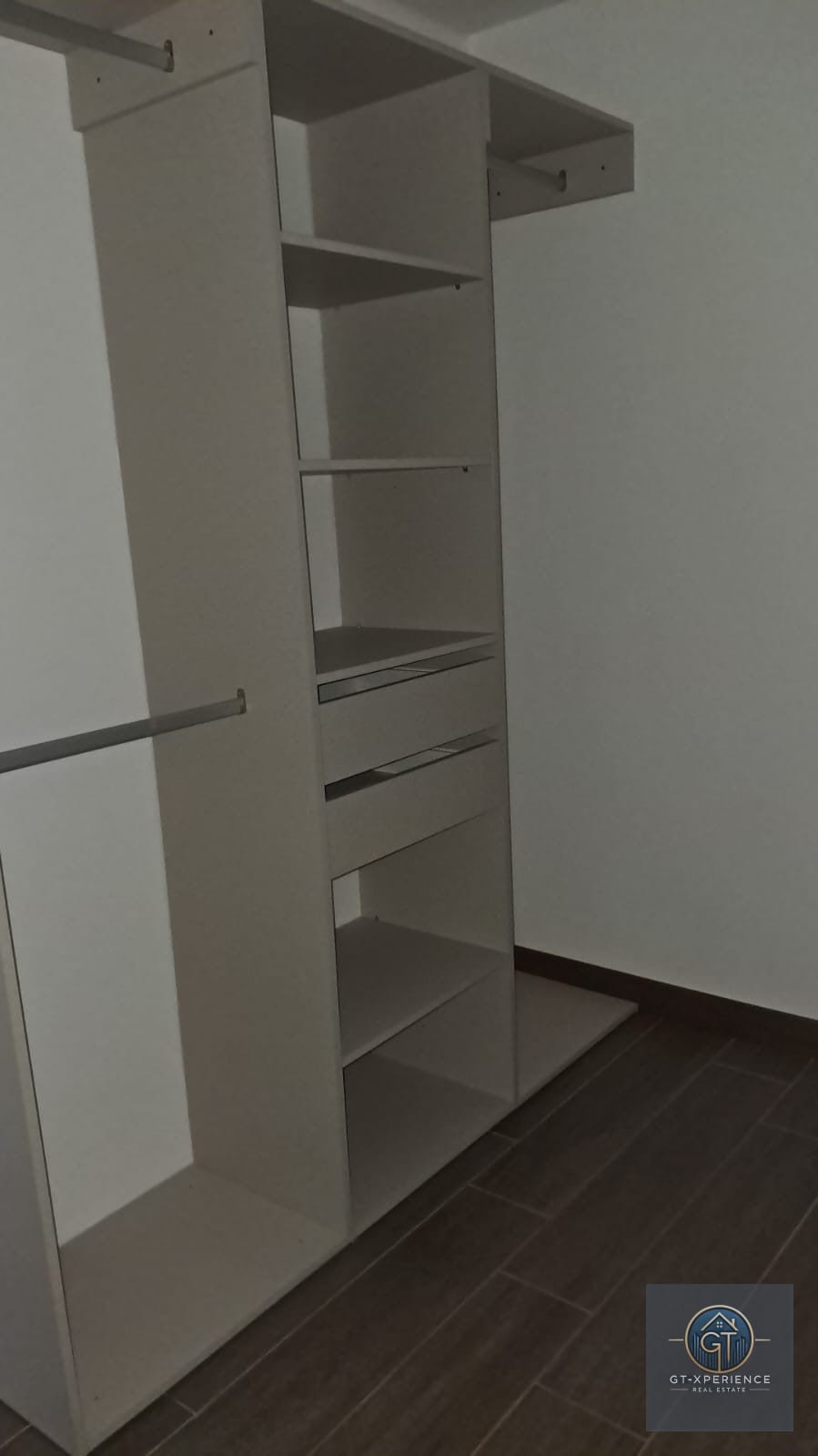 Edificio en renta en Edificio FERRÉ DIEZ zona 10 — Apartamento en Alquiler en Ferré Diez, Zona 10, Guatemala, Ciudad — foto 4 de 11