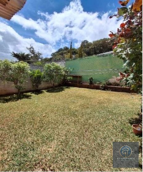 Casa en venta en condominio valles de San Cristóbal — Casa en Venta en Zona 8 Mixco, Guatemala, Ciudad — foto 1 de 9