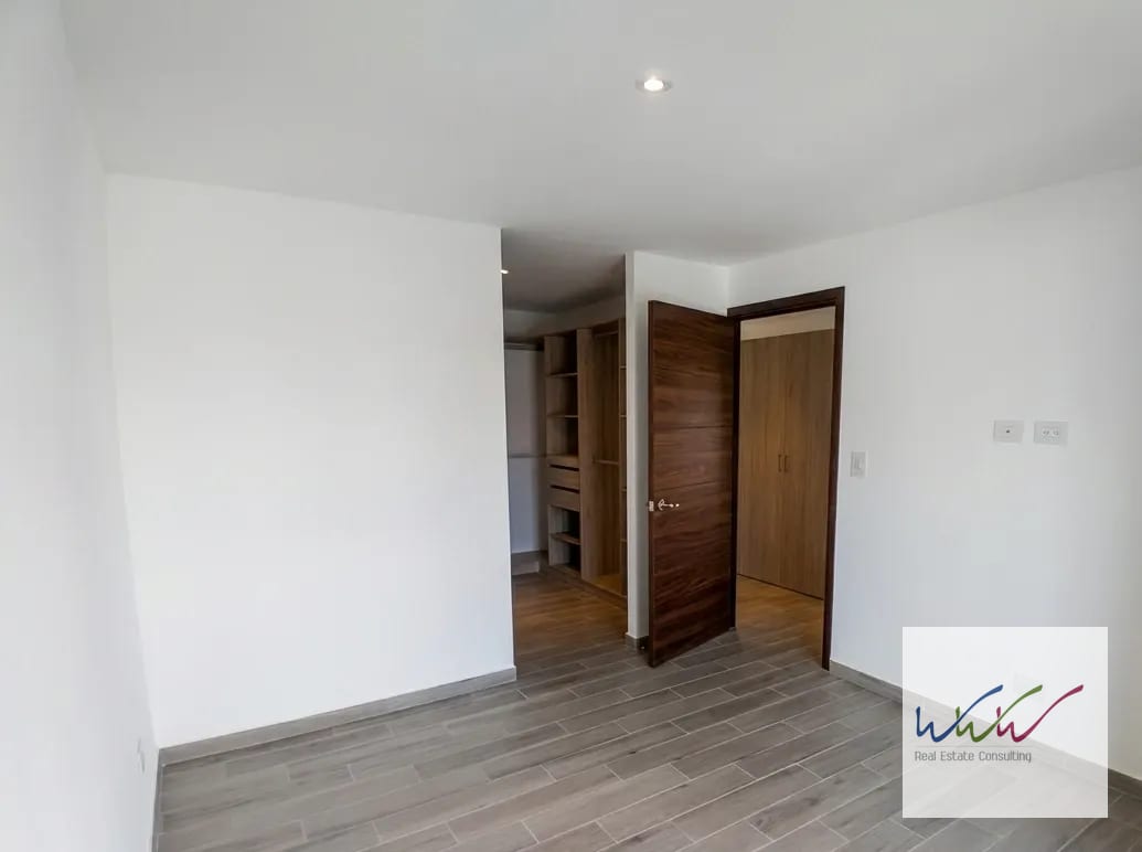 Rento apartamento en Parque 10, Zona 10 — Apartamento en Alquiler en Zona 10, Guatemala, Ciudad — foto 4 de 11