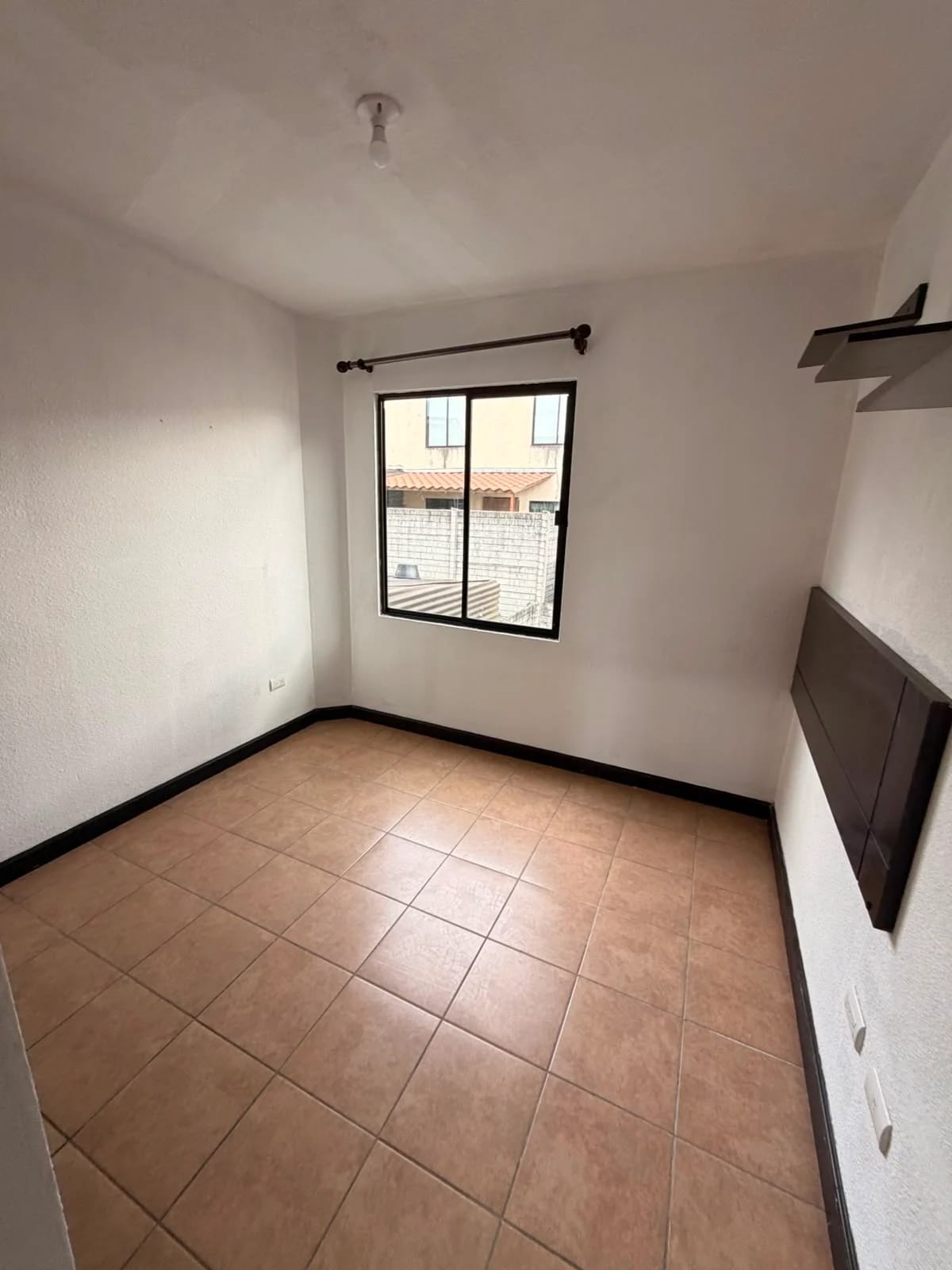 Vendo Casa Km 24 San José Pinula Villas de Montecristo 1 — Casa en Venta en San José Pinula, Guatemala, Ciudad — foto 7 de 14