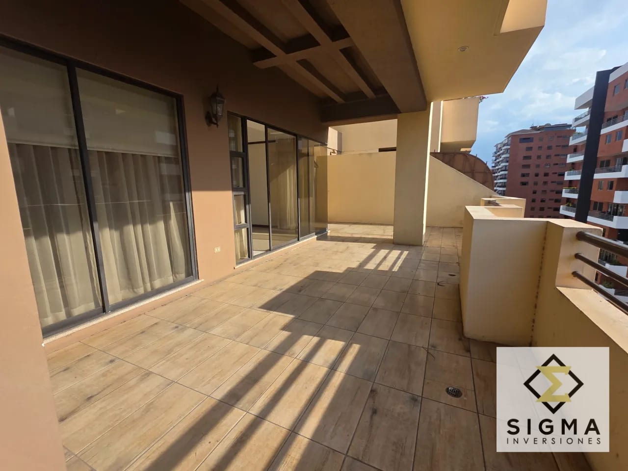 Apartamento en Venta, Zona 10, para remodelar. Cerca de CC La Estación — Apartamento en Venta en Torre Castelar, Zona 10, Guatemala, Ciudad — foto 17 de 17