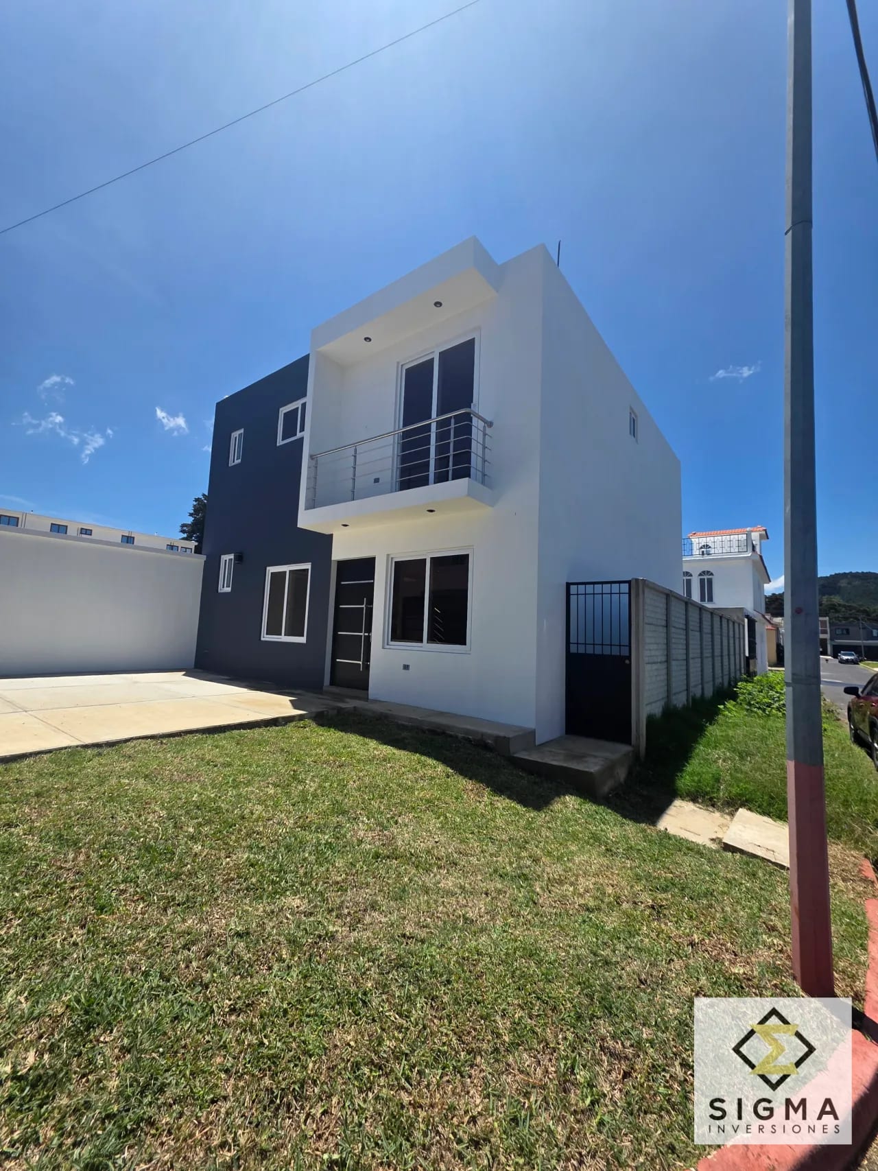 Casa nueva en venta en San José Pinula — finos acabados, en condominio — Casa en Venta en San José Pinula, Guatemala, Ciudad — foto 1 de 17
