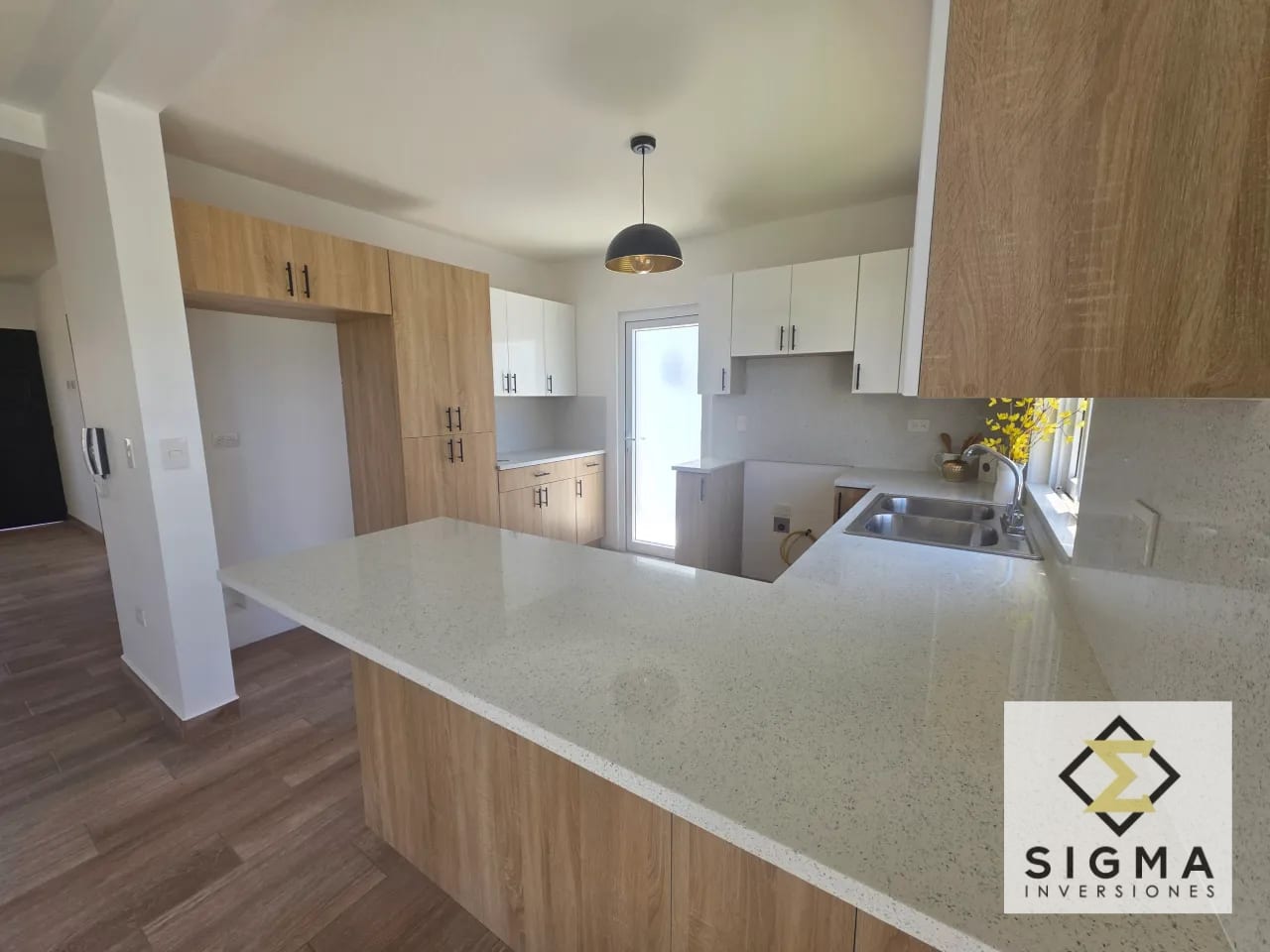 Casa nueva en venta en San José Pinula — finos acabados, en condominio — Casa en Venta en San José Pinula, Guatemala, Ciudad — foto 4 de 17