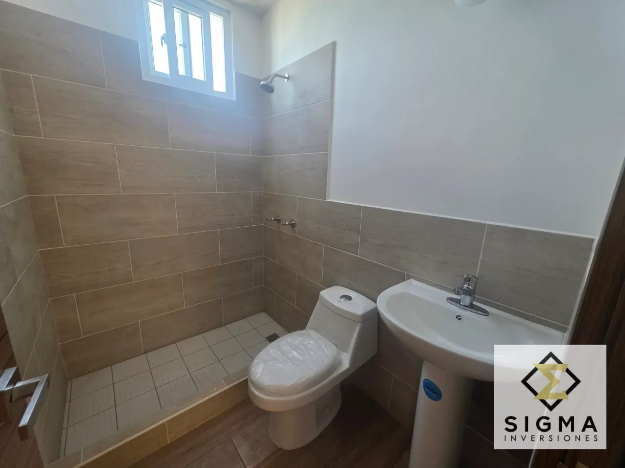 Casa nueva en venta en San José Pinula — finos acabados, en condominio — Casa en Venta en San José Pinula, Guatemala, Ciudad — foto 10 de 17