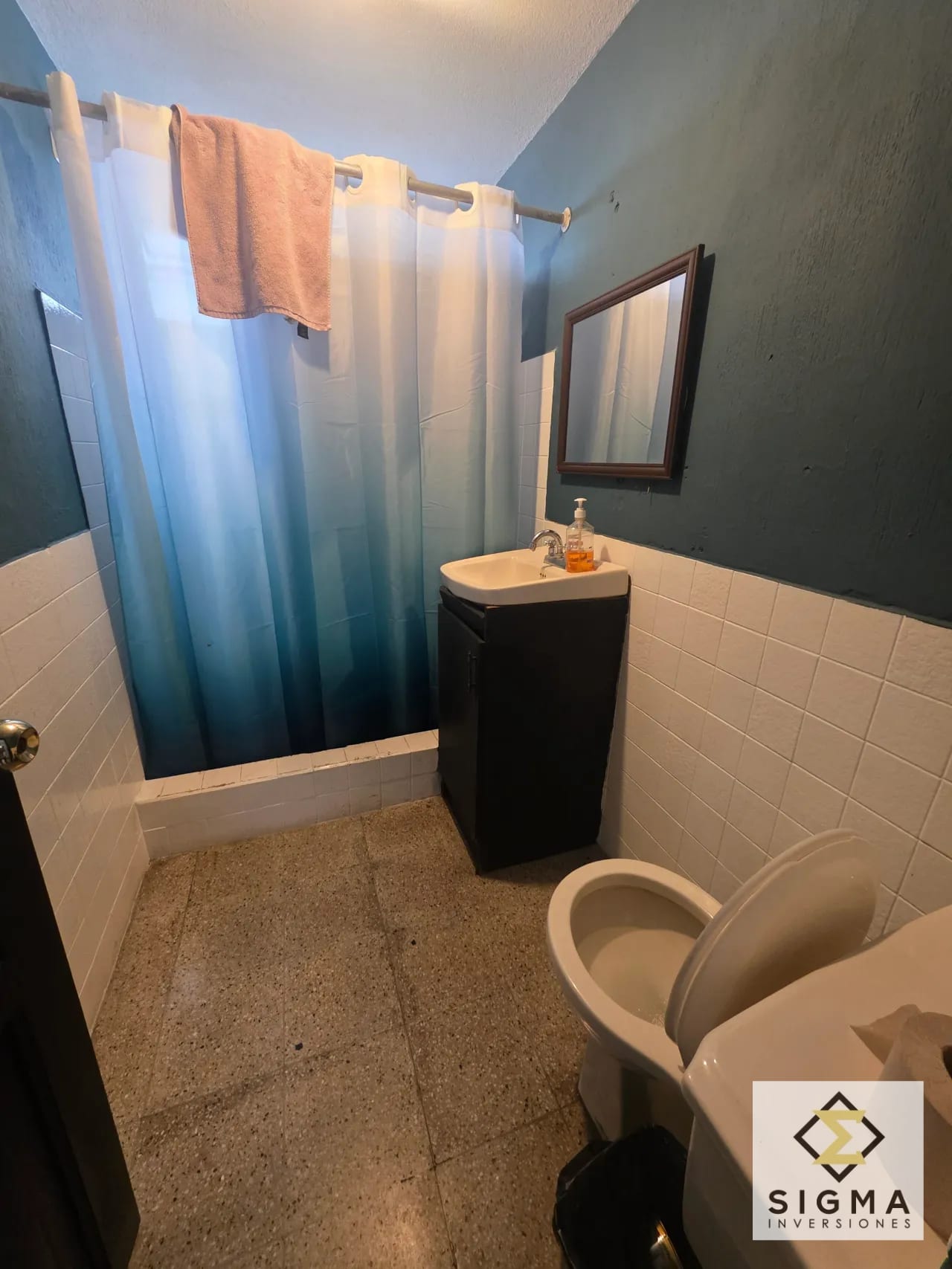 Casa en calle cerrada con acceso directo a Calz. Mateo Flores, zona 7 — Casa en Venta en Zona 7, Guatemala, Ciudad — foto 9 de 17