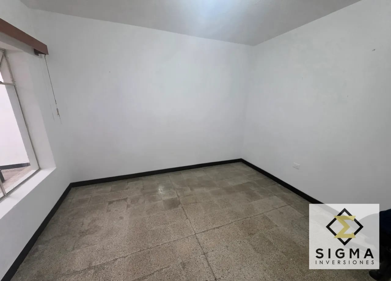 Casa en calle cerrada con acceso directo a Calz. Mateo Flores, zona 7 — Casa en Venta en Zona 7, Guatemala, Ciudad — foto 12 de 17