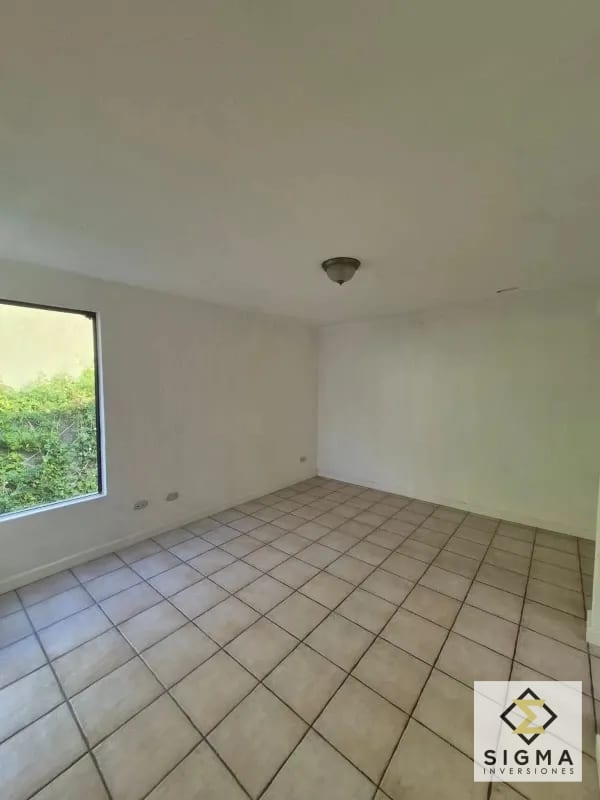 En venta townhouse Km 15 Carretera al Salvador, frente a Condado Conce — Casa en Venta en km 11-15, Carretera a El Salvador, Guatemala, Ciudad — foto 2 de 10