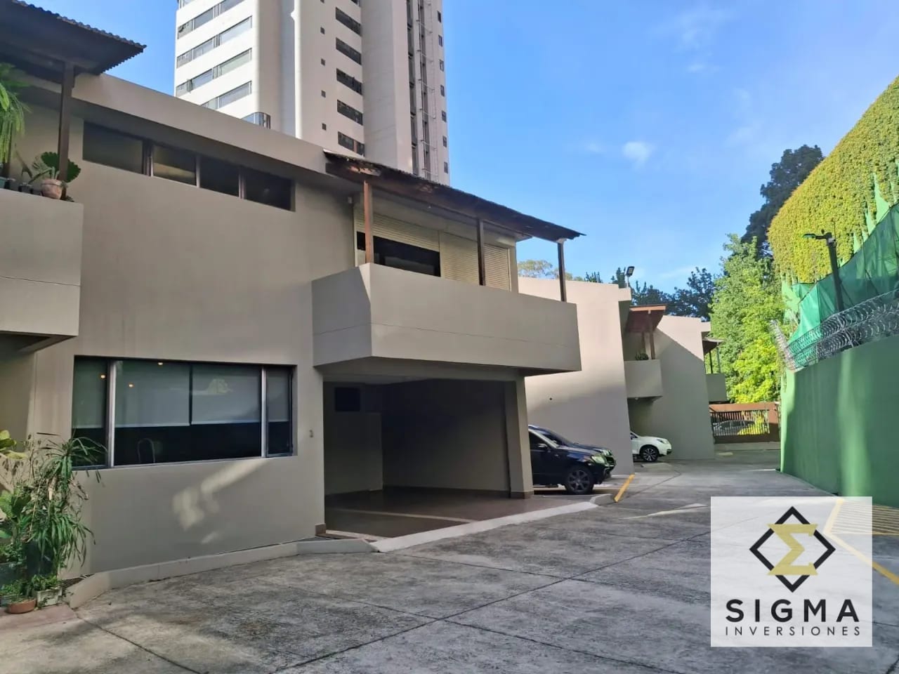 Amplia y hermosa casa dentro de Condominio exclusivo de solo 4 casas e — Casa en Venta en Zona 14, Guatemala, Ciudad — foto 3 de 17