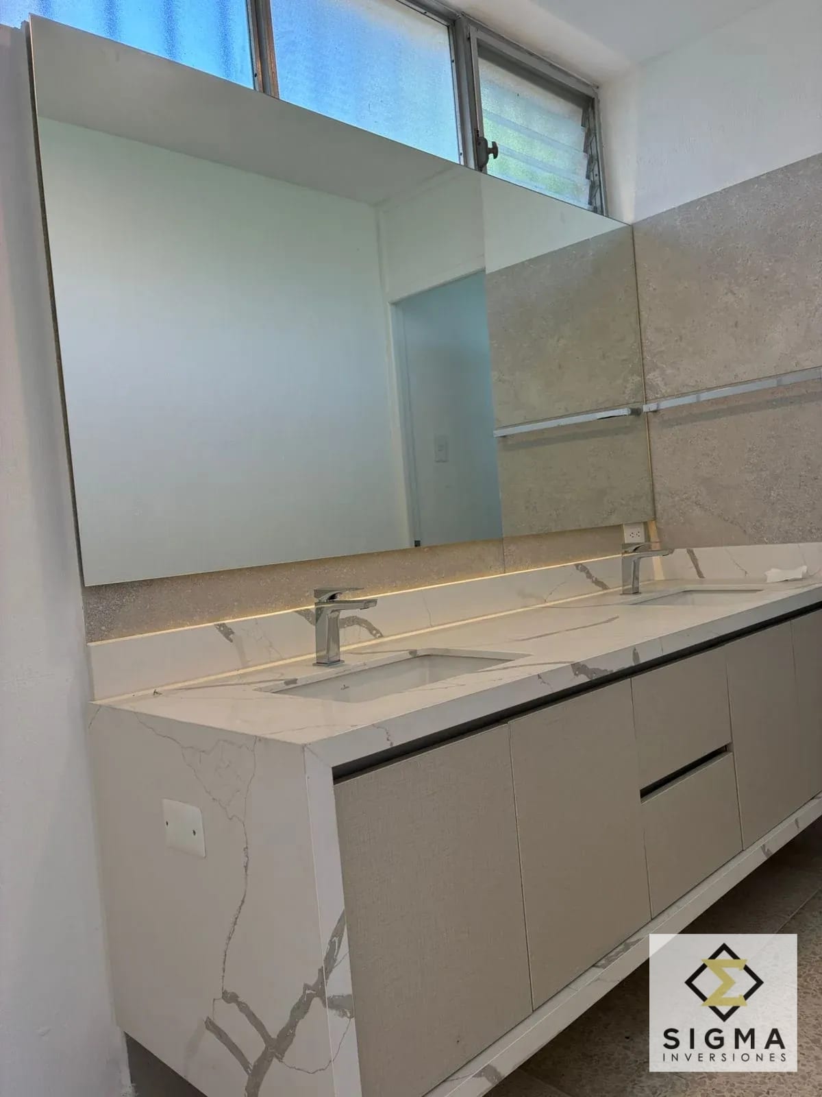 Casa en Venta en Zona 3, Colonia Bran - Amplia y renovada — Casa en Venta en Zona 3, Guatemala, Ciudad — foto 12 de 15