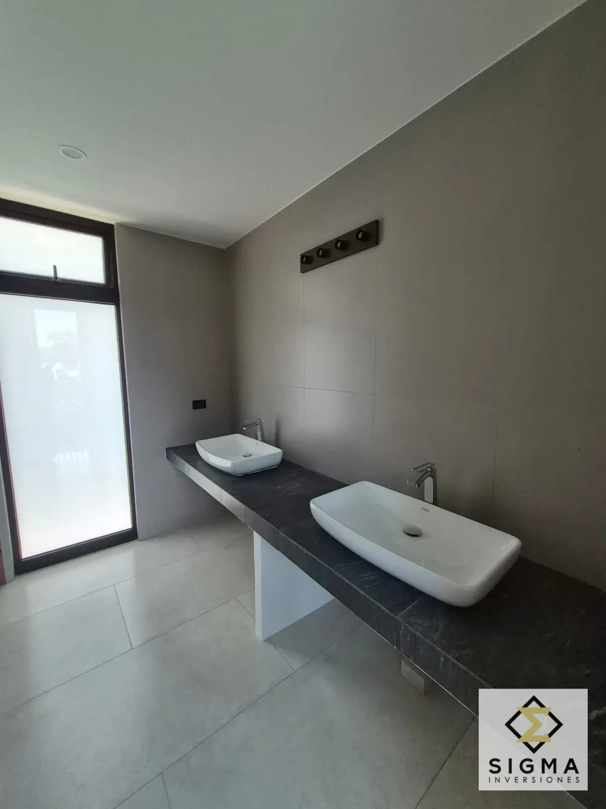 Preciosa casa nueva en VENTA, en CAES dentro de Condominio - Moderna — Casa en Venta en Arrazola I, Carretera a El Salvador, Guatemala, Ciudad — foto 6 de 16