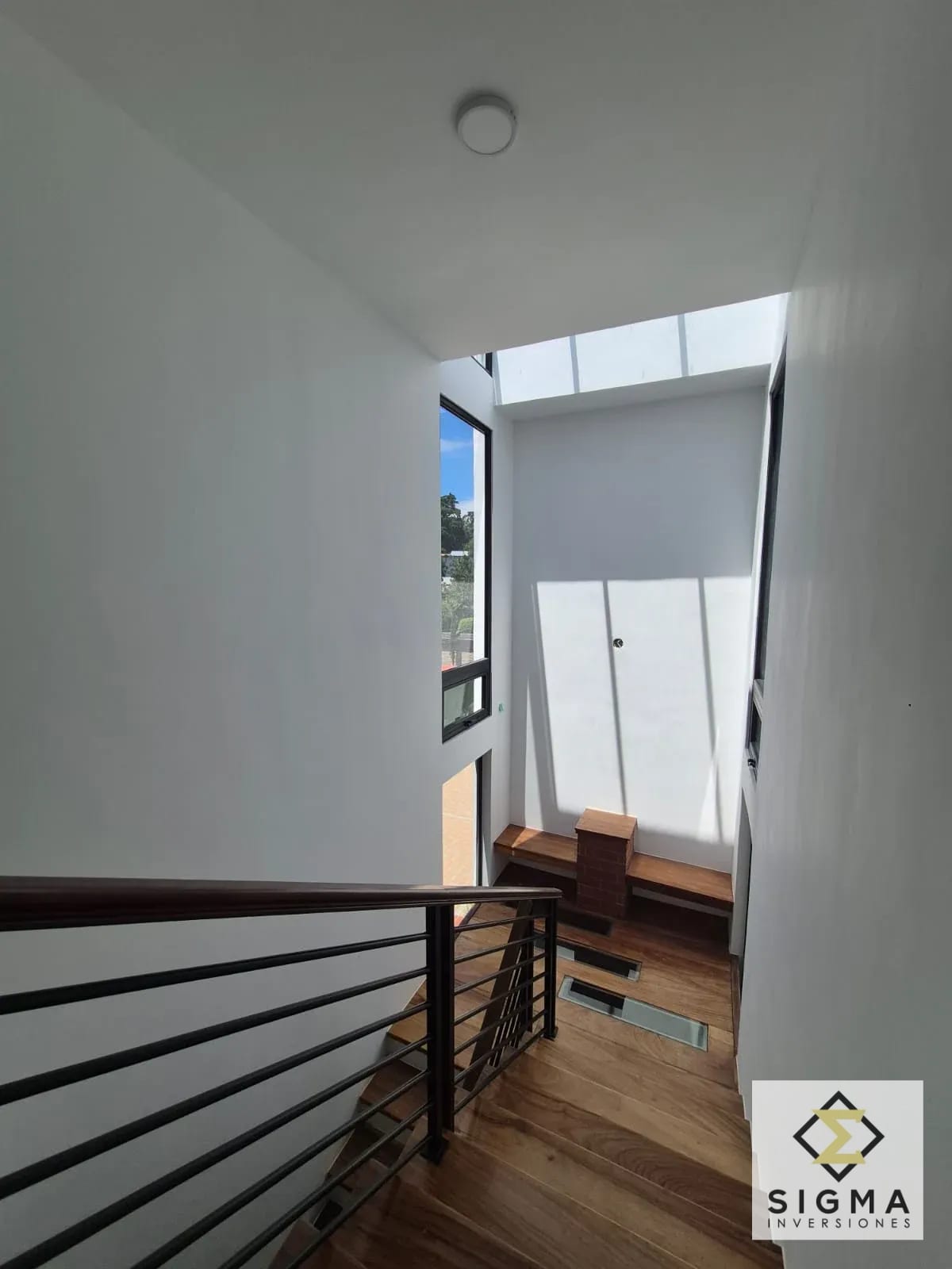 Preciosa casa nueva en VENTA, en CAES dentro de Condominio - Moderna — Casa en Venta en Arrazola I, Carretera a El Salvador, Guatemala, Ciudad — foto 13 de 16