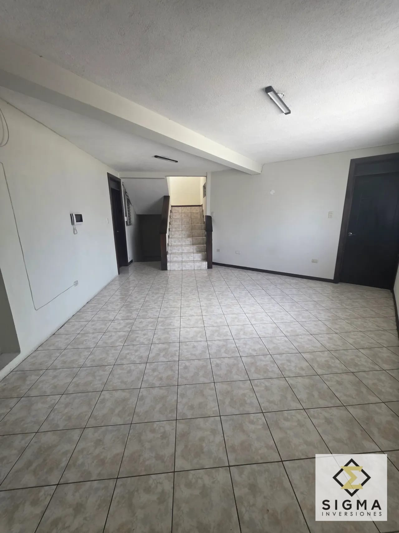 Excelente propiedad para uso de residencia o Inversion en Zona 7 — Casa en Venta en Ciudad de Plata, Zona 7, Guatemala, Ciudad — foto 9 de 15