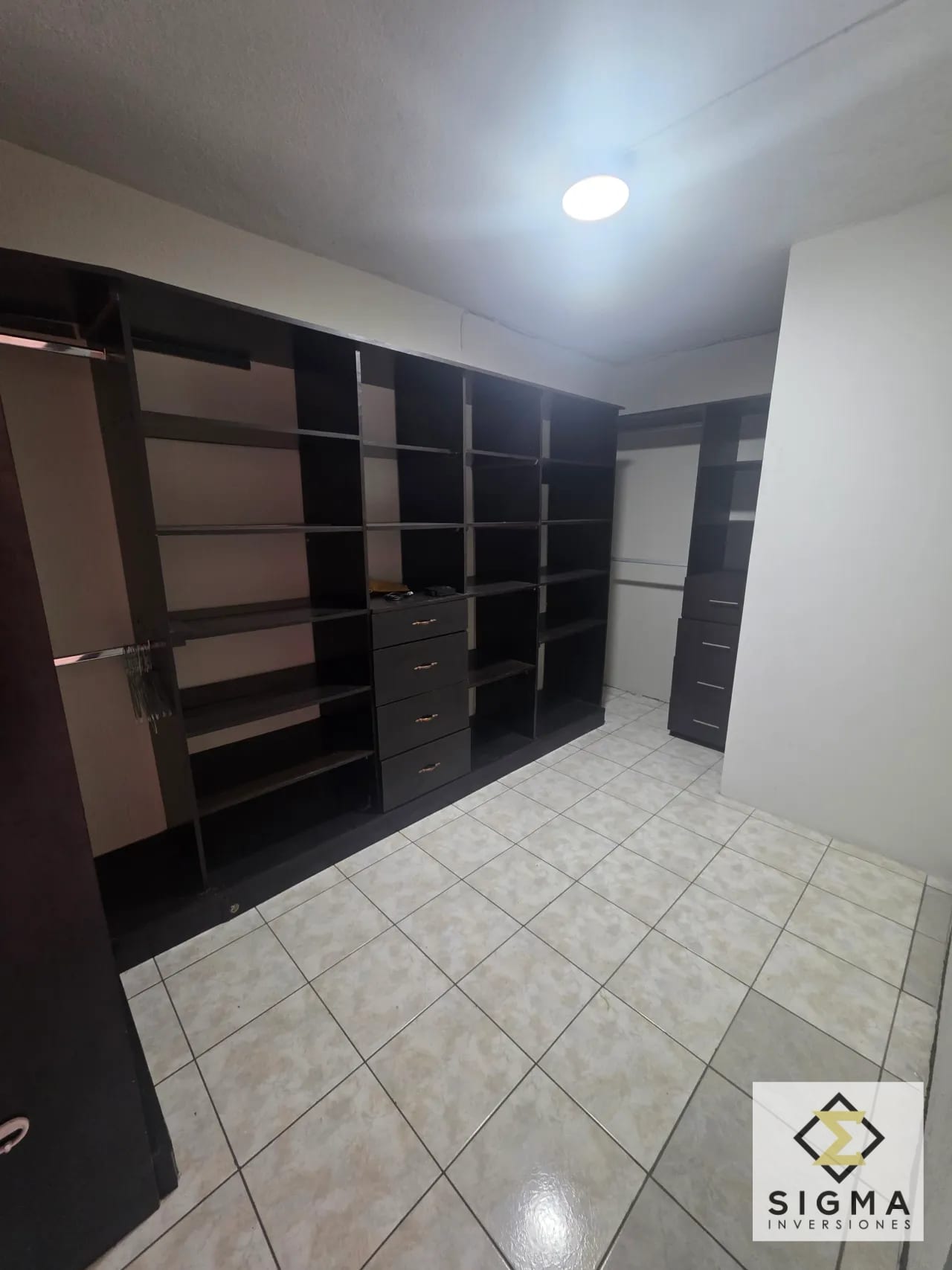 Excelente propiedad para uso de residencia o Inversion en Zona 7 — Casa en Venta en Ciudad de Plata, Zona 7, Guatemala, Ciudad — foto 12 de 15