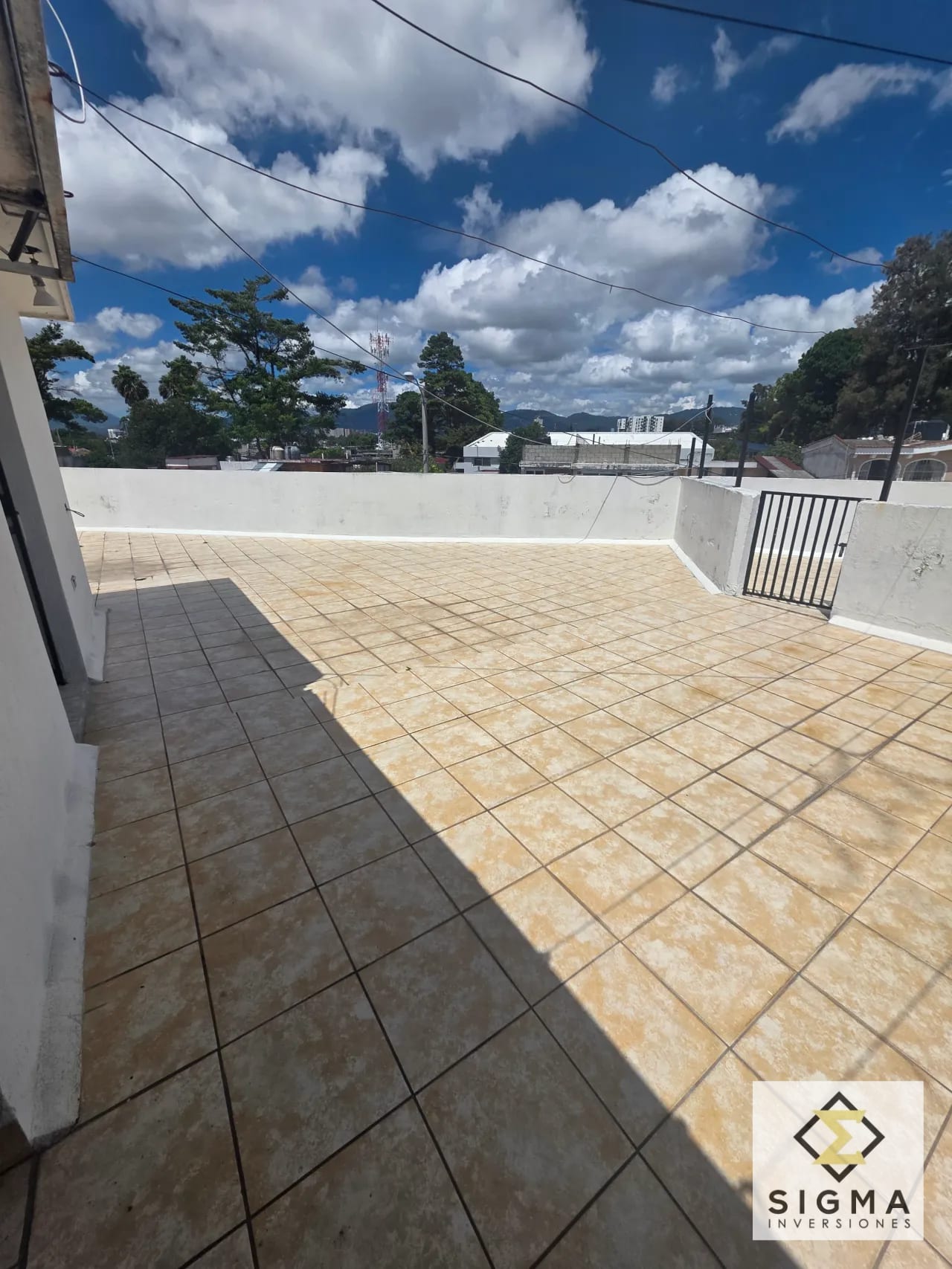 Excelente propiedad para uso de residencia o Inversion en Zona 7 — Casa en Venta en Ciudad de Plata, Zona 7, Guatemala, Ciudad — foto 13 de 15