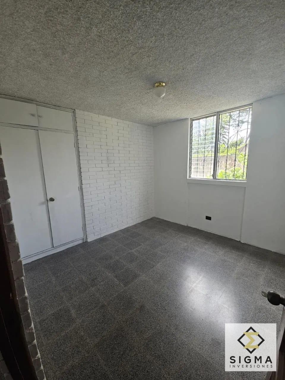 Casa en renta para uso comercial en Zona 11, sobre calle transitada — Casa en Alquiler en Zona 11, Guatemala, Ciudad — foto 6 de 10