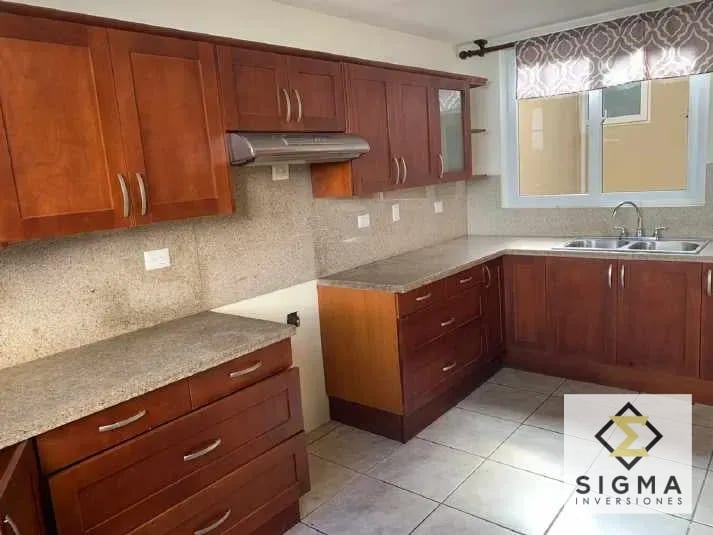 Casa en venta Fraijanes km 21.5, 4 hab, alquilada con ingreso — Casa en Venta en Villas de Entreverdes, Carretera a El Salvador, Guatemala, Ciudad — foto 4 de 17