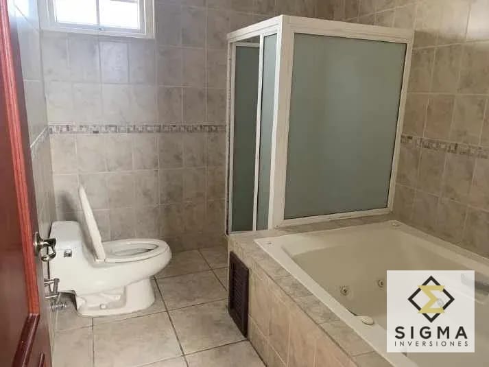 Casa en venta Fraijanes km 21.5, 4 hab, alquilada con ingreso — Casa en Venta en Villas de Entreverdes, Carretera a El Salvador, Guatemala, Ciudad — foto 8 de 17