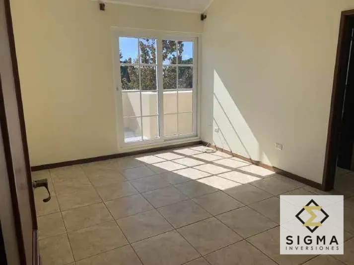 Casa en venta Fraijanes km 21.5, 4 hab, alquilada con ingreso — Casa en Venta en Villas de Entreverdes, Carretera a El Salvador, Guatemala, Ciudad — foto 12 de 17