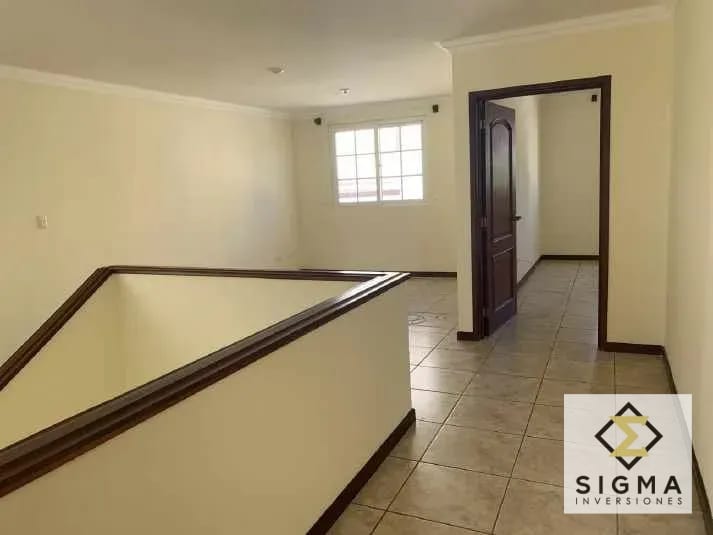 Casa en venta Fraijanes km 21.5, 4 hab, alquilada con ingreso — Casa en Venta en Villas de Entreverdes, Carretera a El Salvador, Guatemala, Ciudad — foto 14 de 17