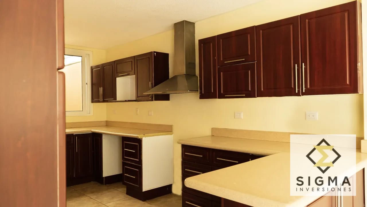 Casa en venta Fraijanes km 21.5, 4 hab, alquilada con ingreso — Casa en Venta en Villas de Entreverdes, Carretera a El Salvador, Guatemala, Ciudad — foto 4 de 17