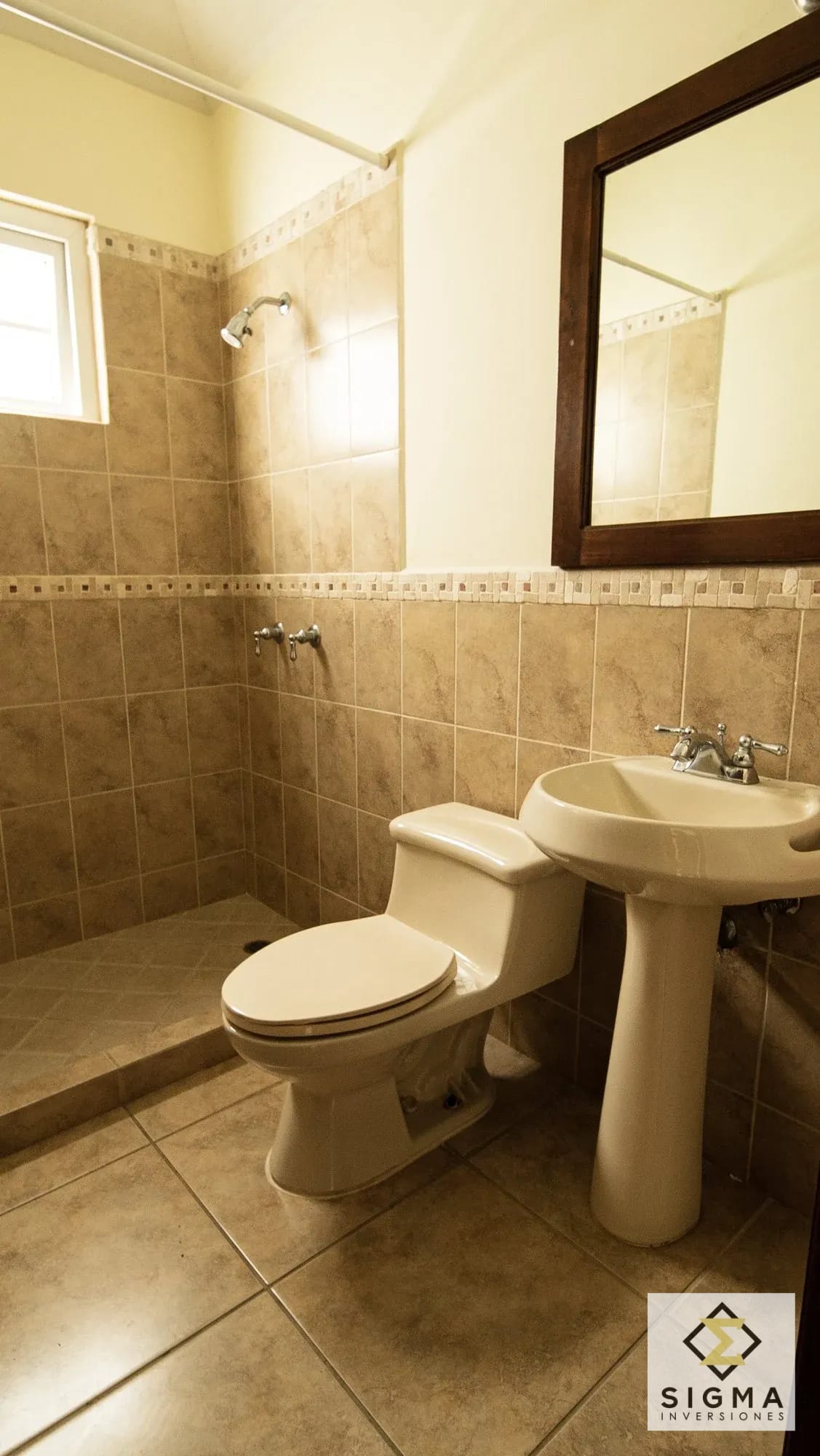 Casa en venta Fraijanes km 21.5, 4 hab, alquilada con ingreso — Casa en Venta en Villas de Entreverdes, Carretera a El Salvador, Guatemala, Ciudad — foto 17 de 17