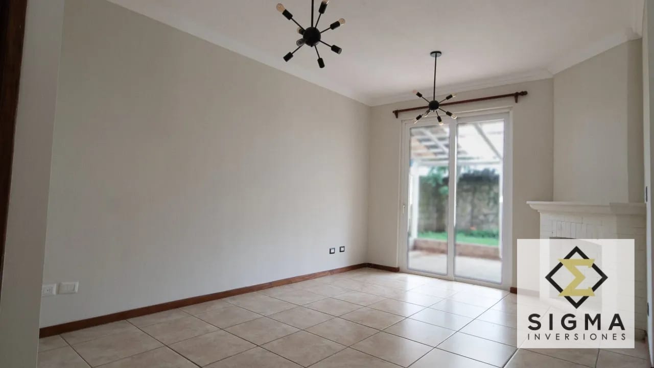 Casa en venta Fraijanes km 21.5, 5 hab, alquilada con ingreso — Casa en Venta en Villas de Entreverdes, Carretera a El Salvador, Guatemala, Ciudad — foto 3 de 17