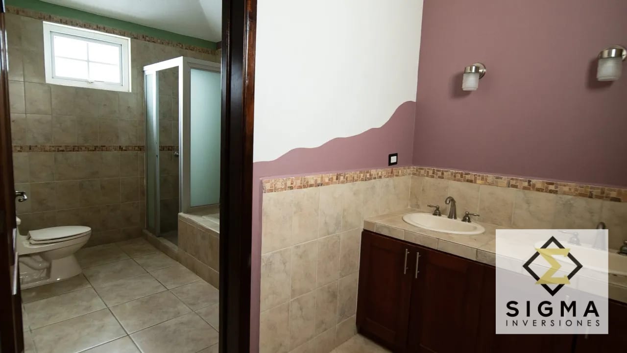 Casa en venta Fraijanes km 21.5, 5 hab, alquilada con ingreso — Casa en Venta en Villas de Entreverdes, Carretera a El Salvador, Guatemala, Ciudad — foto 10 de 17
