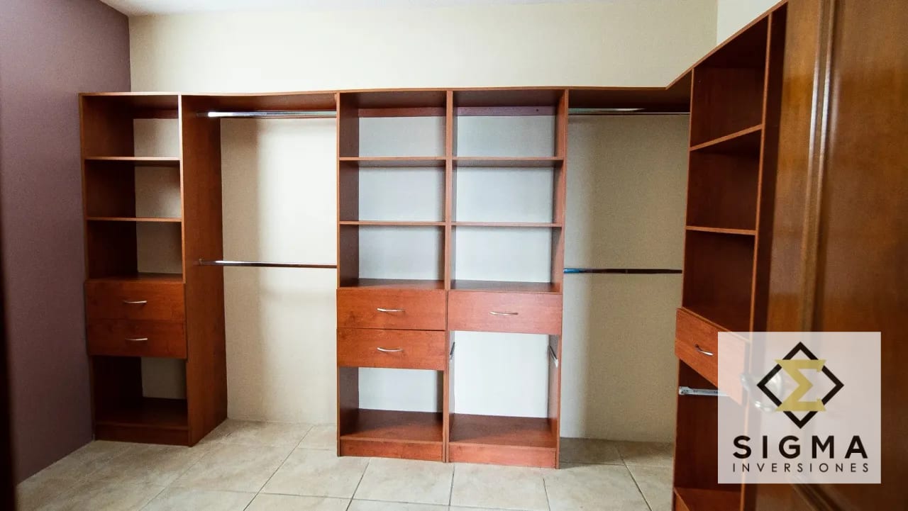 Casa en venta Fraijanes km 21.5, 5 hab, alquilada con ingreso — Casa en Venta en Villas de Entreverdes, Carretera a El Salvador, Guatemala, Ciudad — foto 11 de 17