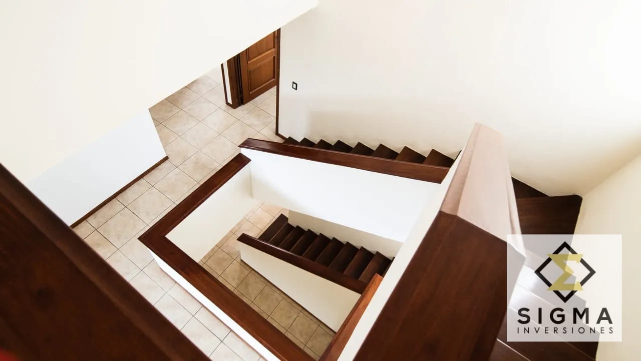 Casa en venta Fraijanes km 21.5, 5 hab, alquilada con ingreso — Casa en Venta en Villas de Entreverdes, Carretera a El Salvador, Guatemala, Ciudad — foto 16 de 17