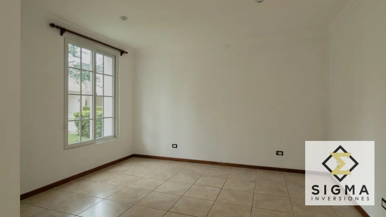 Casa en venta Fraijanes km 21.5, 5 hab, alquilada con ingreso — Casa en Venta en Villas de Entreverdes, Carretera a El Salvador, Guatemala, Ciudad — foto 15 de 17