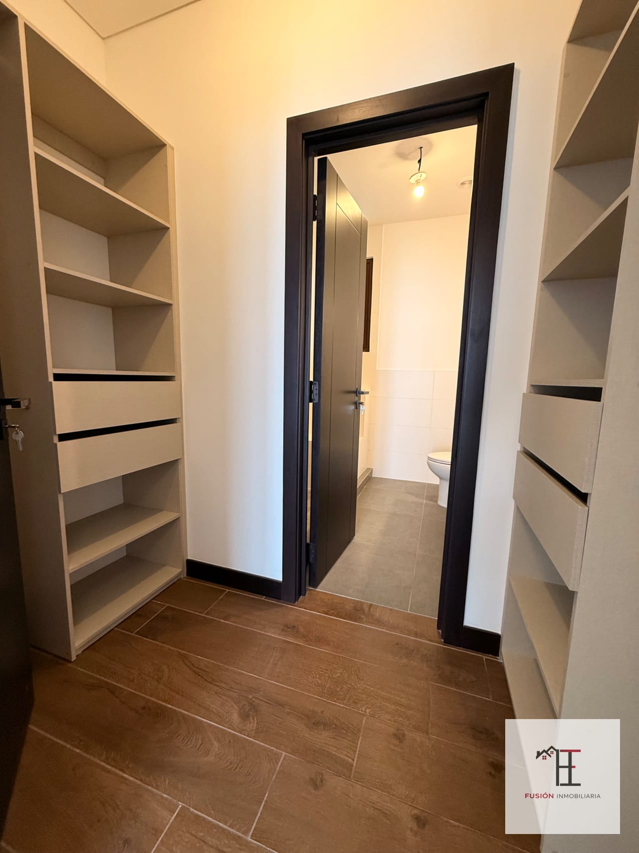 Vendo lindo apartamento para estrenar en Cayala, Lirios 4 zona 16 — Apartamento en Venta en Ciudad Cayalá, Zona 16, Guatemala, Ciudad — foto 8 de 9