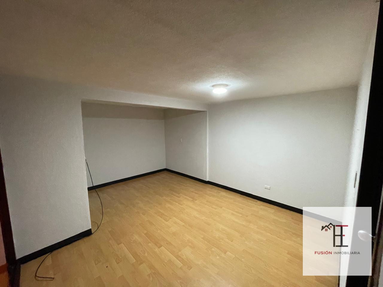 Vendo casa en Prados de Monte María zona 12. Dentro de garita, para vivienda u oficina a puerta cerrada — Casa en Venta en Prados de Monte María, Zona 12, Guatemala, Ciudad — foto 3 de 6