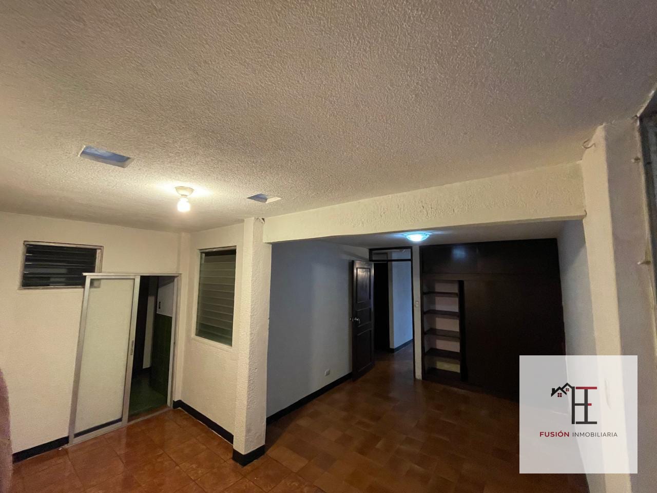 Vendo casa en Prados de Monte María zona 12. Dentro de garita, para vivienda u oficina a puerta cerrada — Casa en Venta en Prados de Monte María, Zona 12, Guatemala, Ciudad — foto 5 de 6
