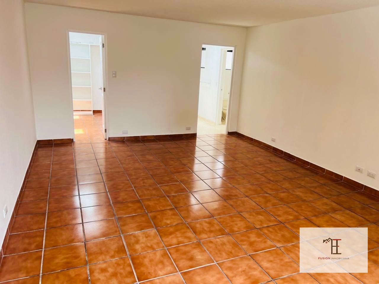 Casa en renta – Zona 14 La Villa — Oficina en Alquiler en La Villa, Zona 14, Guatemala, Ciudad — foto 7 de 12