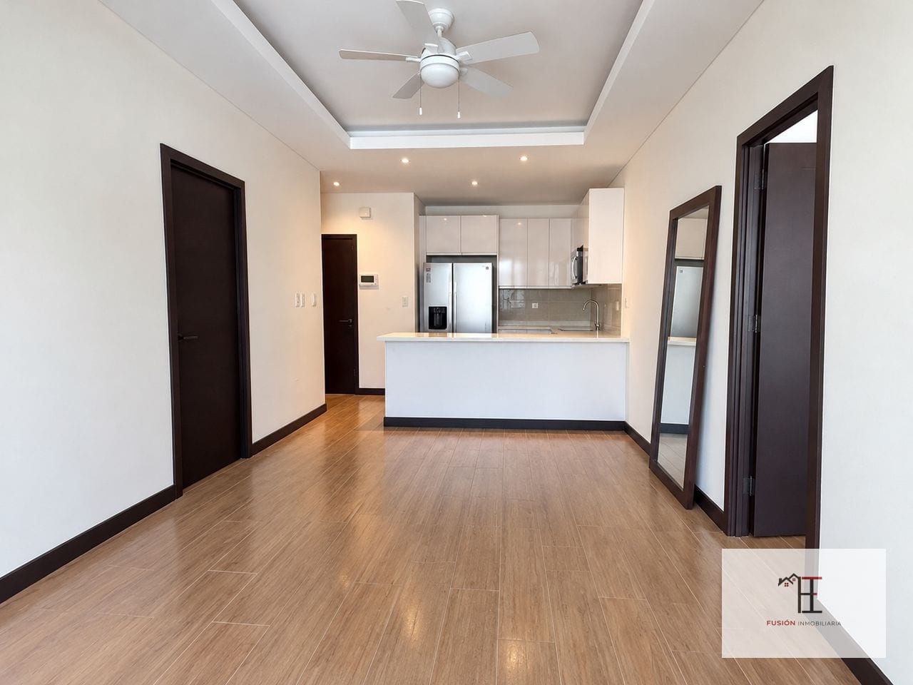 Apartamento en renta en Lirios de Cayalá 3 — Apartamento en Alquiler en Lirios de Cayalá I, Zona 16, Guatemala, Ciudad — foto 1 de 8