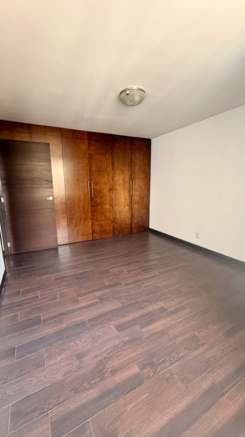 APARTAMENTO EN RENTA ZONA 14 — Apartamento en Alquiler en Zona 14, Guatemala, Ciudad — foto 6 de 17