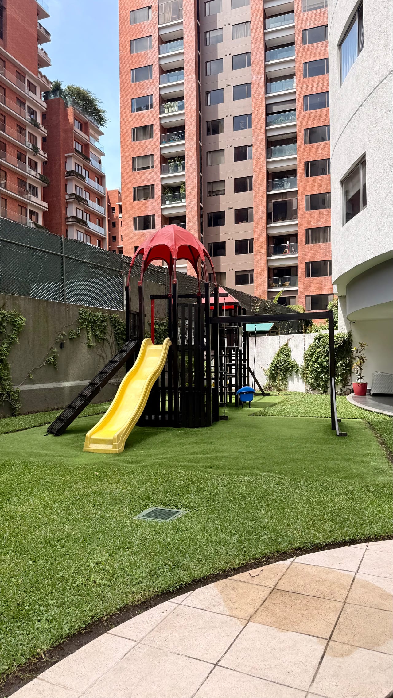 APARTAMENTO EN RENTA ZONA 14 — Apartamento en Alquiler en Zona 14, Guatemala, Ciudad — foto 17 de 17