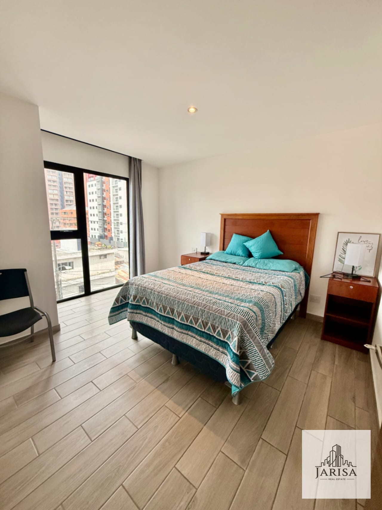 APARTAMENTO AMUEBLADO ZONA 10 — Apartamento en Alquiler en Zona 10, Guatemala, Ciudad — foto 3 de 17