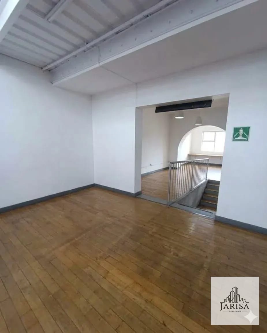 Amplia Propiedad Comercial — Casa en Alquiler en Zona 9, Guatemala, Ciudad — foto 2 de 9